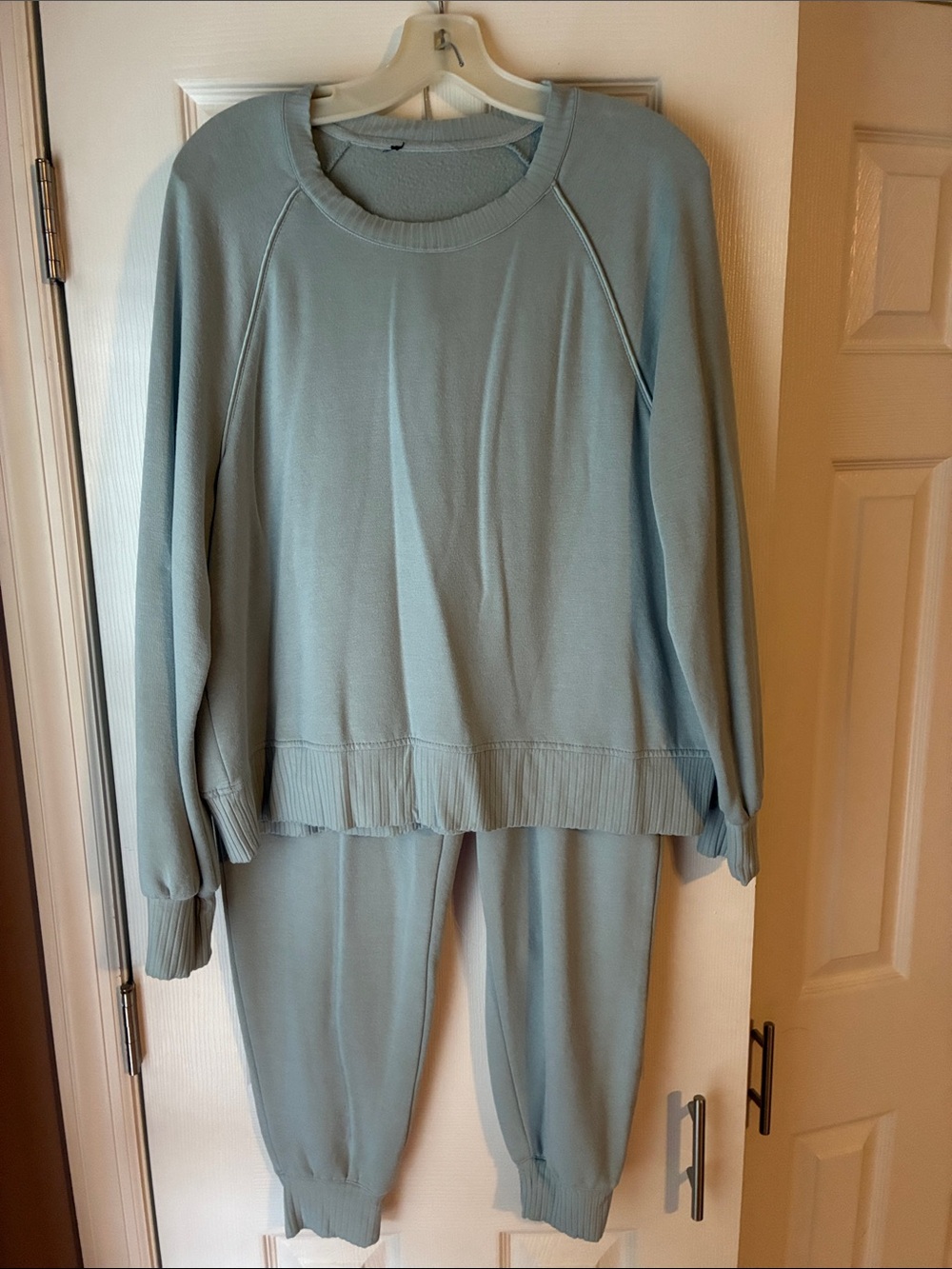 Jane and Delancey Blue jogger set size large